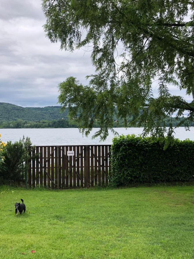 Casa Gaiani Villetta In Riva Al Lago Vista Mozzafiato Варано-Борги Экстерьер фото