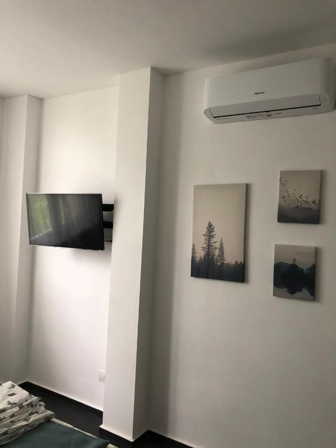 Casa Gaiani Villetta In Riva Al Lago Vista Mozzafiato Варано-Борги Экстерьер фото